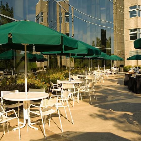 Отель Oak Ridge Chaska Экстерьер фото